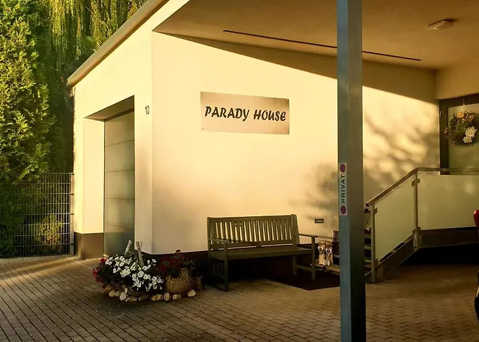Séjour chez l'habitant Parady House *
